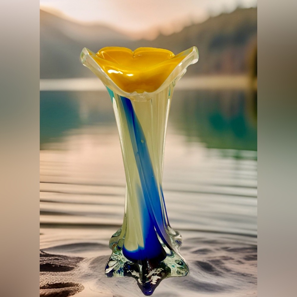 Hand Blown Art Glass Vase 8”Amber Yellow Ruffle Rim Blue Swirl Murano Style Rare - Picture 2 of 5